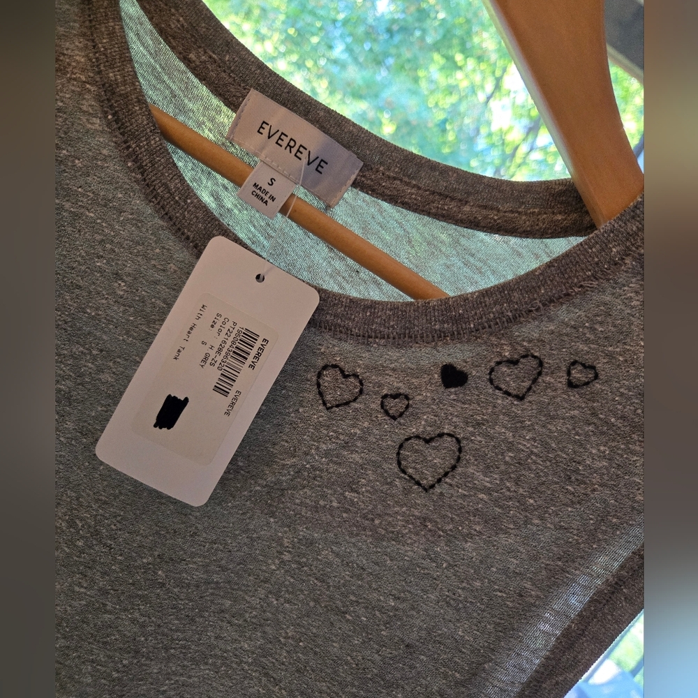 Evereve Gray Tank with Hearts - Picture 4 of 4